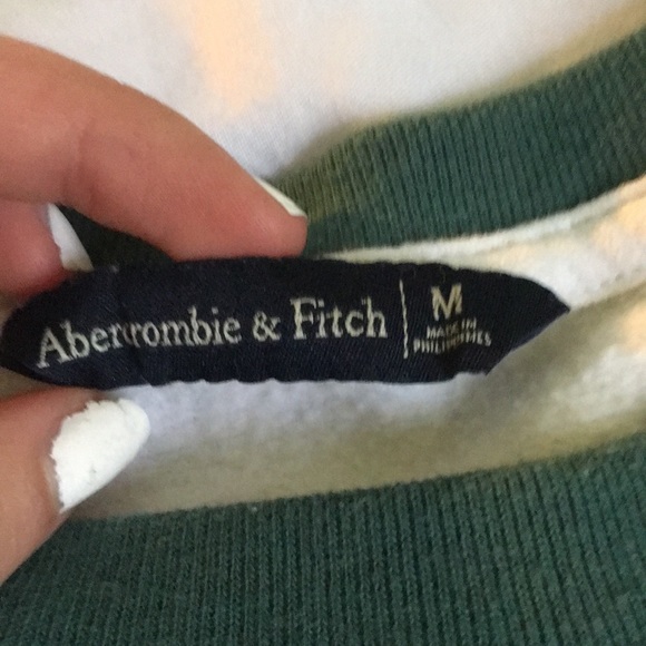 Abercrombie and Fitch crew neck - Picture 3 of 4